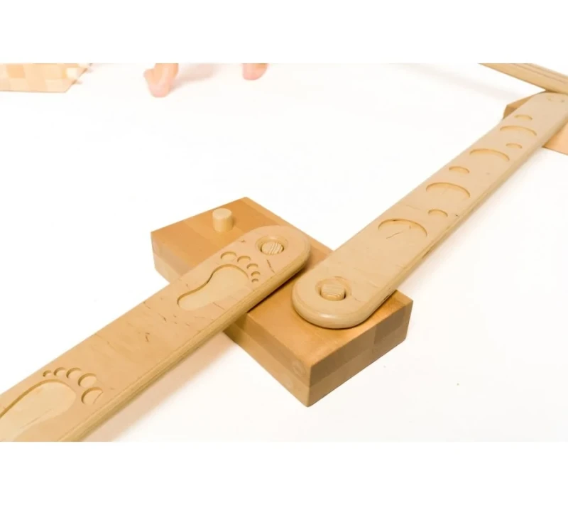 kładka-sensoryczno-edukacyjna (1).webp